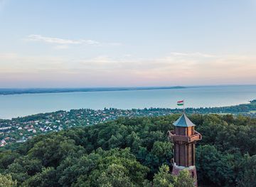 hungary/balaton-uplands/attraction/fulop-hegyi-millenniumi-kilato