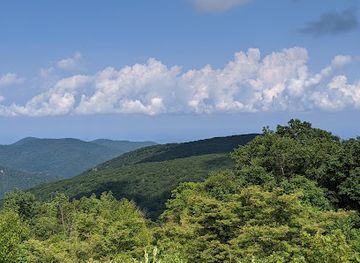 virginia/luray-caverns/attraction/thorofare-mountain-overlook