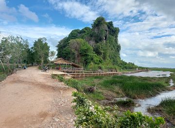 cambodia/kep-province/attraction/phnom-tuk-thom