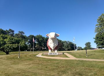 Albert the Bull Park: World's Largest Bull