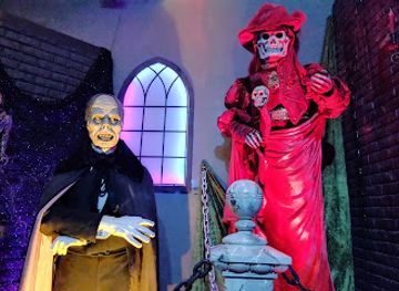 connecticut/mohawk-mountain-ski-area/attraction/witch-s-dungeon-classic-movie-museum