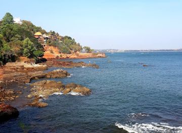 india/goa/candolim/attraction/aguad-port-jail-complex