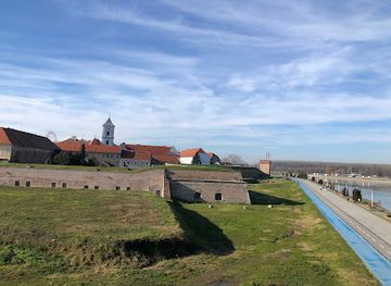 croatia/baranja/attraction/youth-pedestrian-bridge