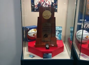 connecticut/windham-county/attraction/husky-heritage-sports-museum