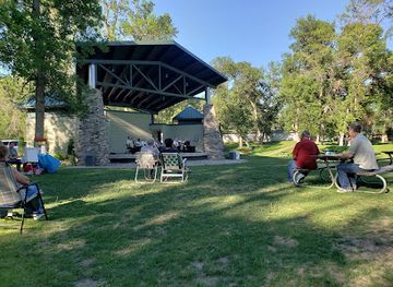 north-dakota/minot/attraction/oak-park