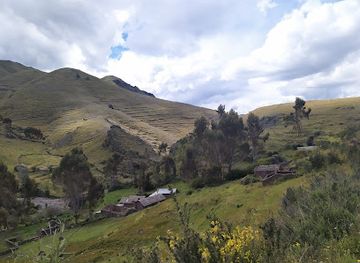 peru/lares-trek/attraction/pucamarca