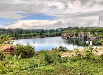 india/ranchi/attraction/blue-pond