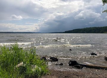 sweden/vastergotland/attraction/grafsnas-castle-ruins