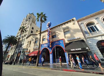 california/hollywood/attraction/hollywood-walk-of-fame