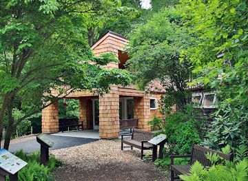 connecticut/the-quiet-corner/attraction/roaring-brook-nature-center