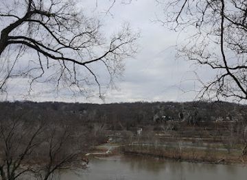 virginia/arlington/attraction/george-washington-memorial-parkway-second-overlook