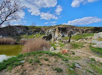 ukraine/zaporizhzhia-region/attraction/stariy-natalivskiy-kar-ier