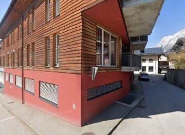 austria/eisriesenwelt/attraction/meilenstein-dorfplatz