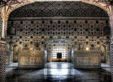 india/jaipur/attraction/sheesh-mahal-amber-fort