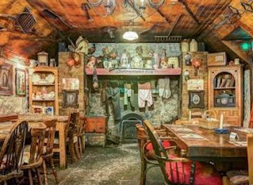 ireland/bray/attraction/johnnie-fox-s-pub