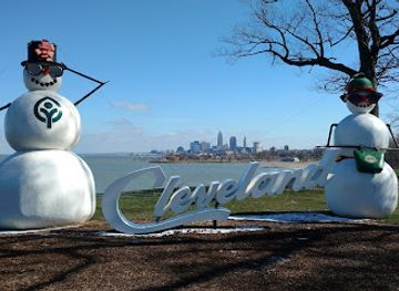 ohio/cleveland/attraction/cleveland-script-sign-edgewater-park