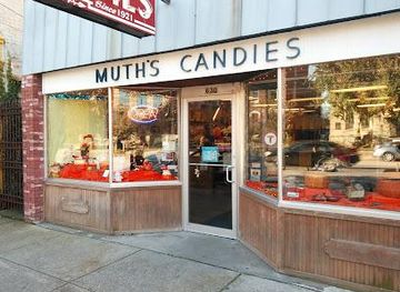 indiana/new-albany/attraction/muth-s-candies