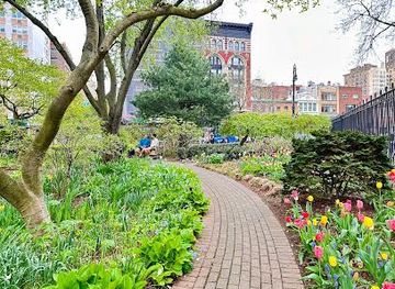 connecticut/greenwich/attraction/jefferson-market-garden