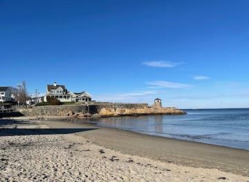 massachusetts/gloucester/attraction/front-beach