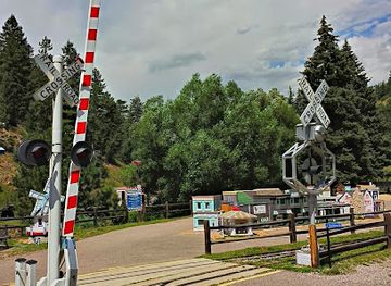 south-carolina/blue-ridge-mountains/attraction/tiny-town