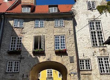 latvia/riga/attraction/swedish-gate