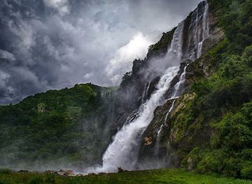 india/tawang/attraction/jung-falls-nuranang-falls