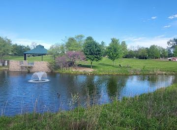 illinois/schaumburg/attraction/vogelei-park-barn