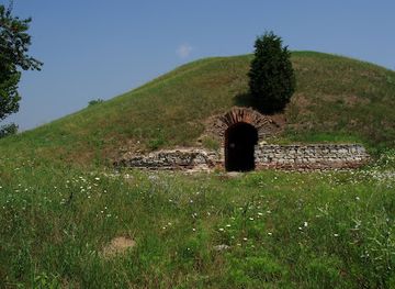 bulgaria/upper-thracian-plain/attraction/thracian-tumulus