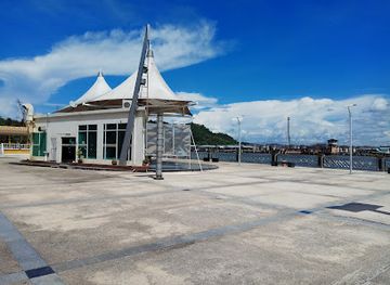 brunei/bandar-seri-begawan/attraction/royal-wharf-art-gallery