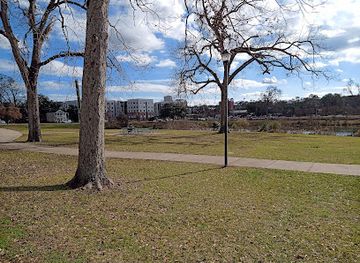 florida/tallahassee-area/attraction/carter-howell-strong-park