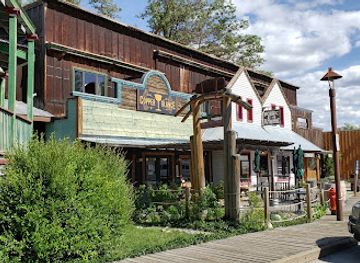 washington/the-methow-valley/attraction/three-fingered-jack-s-saloon