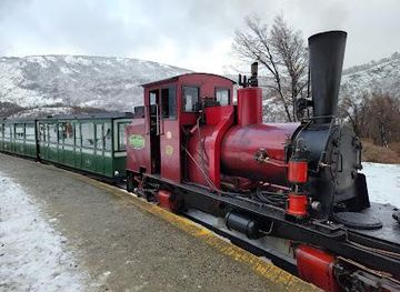 argentina/ushuaia/attraction/estacion-la-macarena-tren-del-fin-del-mundo