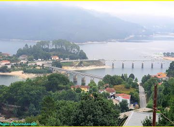 portugal/minho/attraction/pelourinho-de-parada