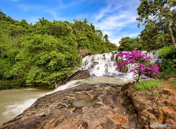 vietnam/central-highlands/attraction/thac-5-tang-dak-sin