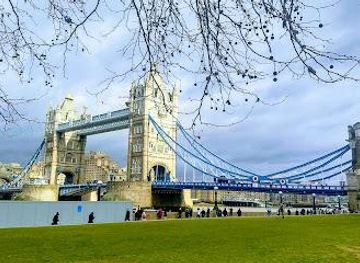 united-kingdom/windsor/attraction/potters-fields-park