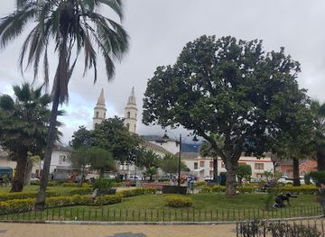 ecuador/ibarra/attraction/caranqui-park