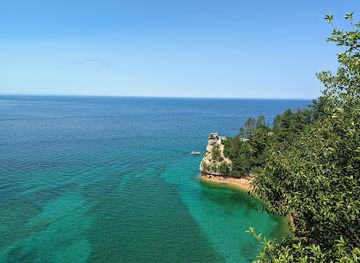 michigan/pictured-rocks-national-lakeshore/attraction/miners-castle-trailhead