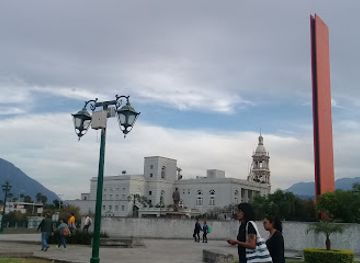 mexico/monterrey/attraction/faro-de-comercio