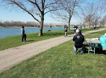 south-dakota/lewis-and-clark-recreation-area/attraction/riverside-park