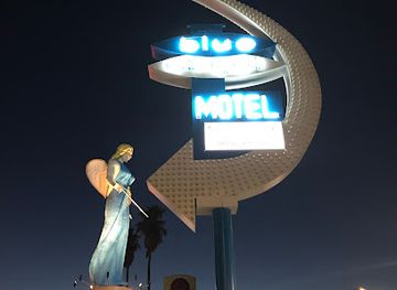 nevada/las-vegas/attraction/blue-angel-motel-sign-and-statue