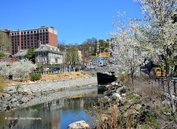 new-york/white-plains/attraction/philipse-manor-hall-state-historic-site