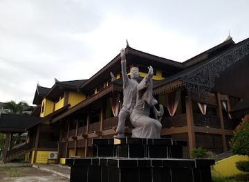 indonesia/west-kalimantan/attraction/rumah-adat-melayu