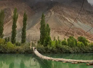 Suspension Bridge Phander