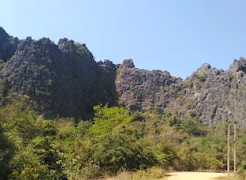 laos/khammouane-province/attraction/ban-senphan-viewpoint