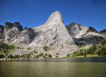 wyoming/wind-river-range/attraction/cirque-of-the-towers-wind-river-range