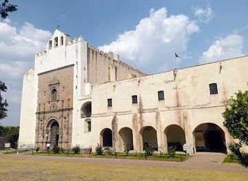 mexico/mexico-city/attraction/parroquia-y-ex-convento-san-agustin-de-hipona-en-acolman