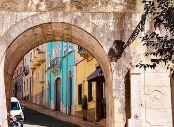 portugal/lisbon/attraction/arco-de-sao-mamede