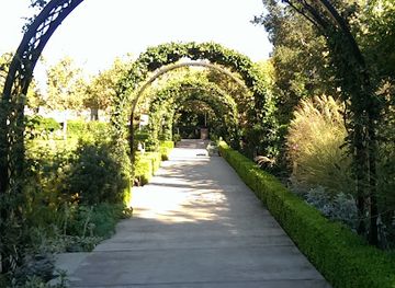 california/ventura-county/attraction/gardens-of-the-world