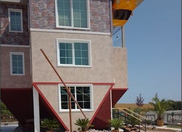 bulgaria/strandzha/attraction/the-upside-down-house