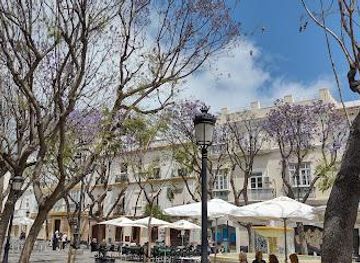 spain/cadiz/attraction/pl-del-mentidero